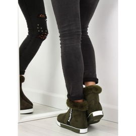 Lenkkarit nilkalle eristettyä vihreää NB252P Army Green 2