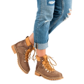 Naisten ruskeat vaelluskengät 2