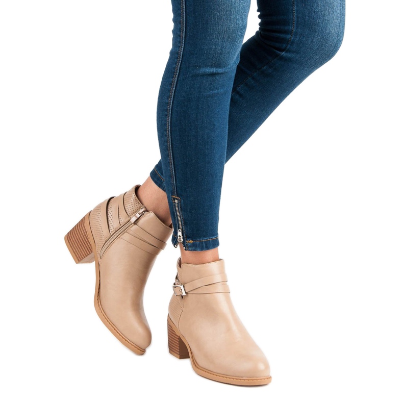 Abloom Beige saappaat postissa 1