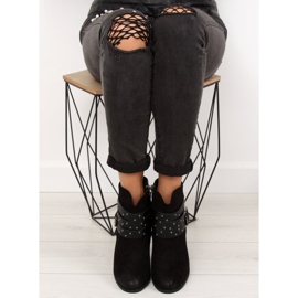 Saappaat vakaalla kantapäällä musta G-36 Black 1