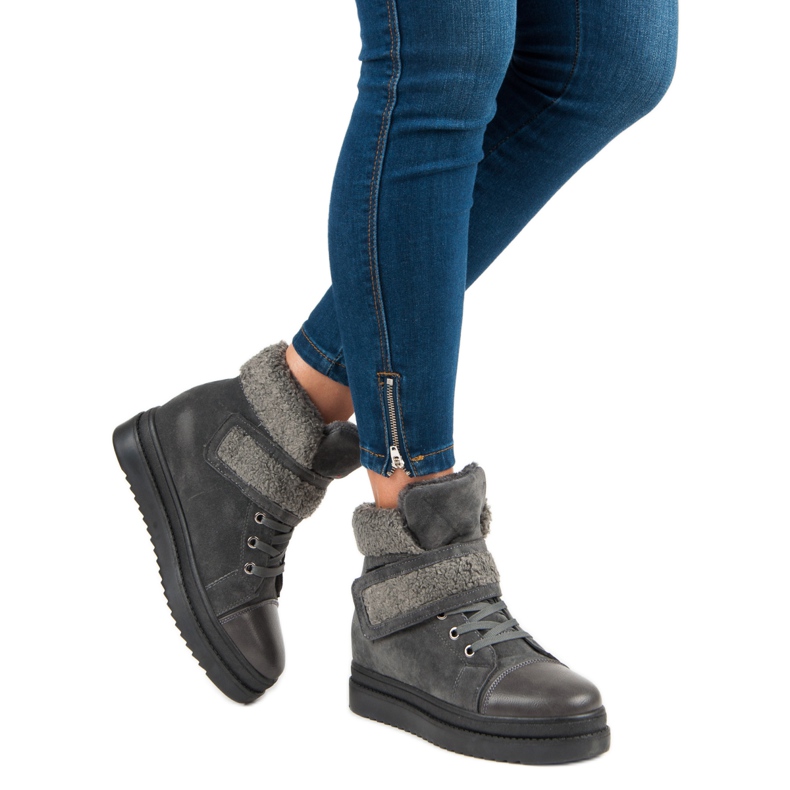 Lämpimät harmaat saappaat 2