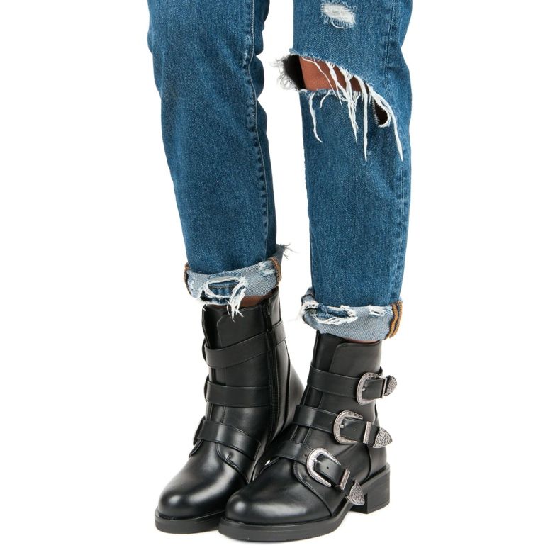 Ideal Shoes Muodikkaat saappaat syksyyn musta 1