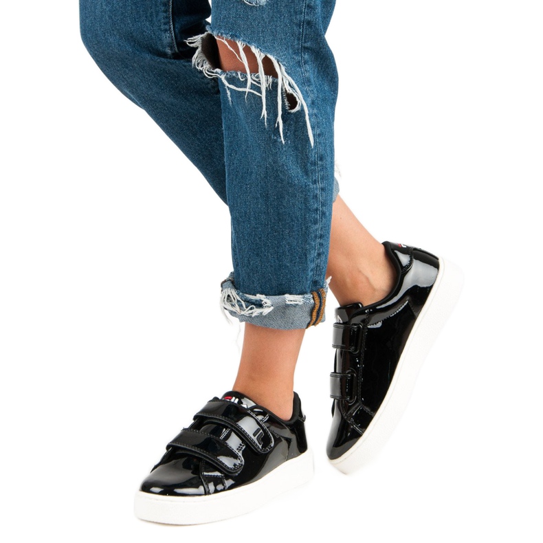 Fila Upstage Velcro Low Wmn musta 2