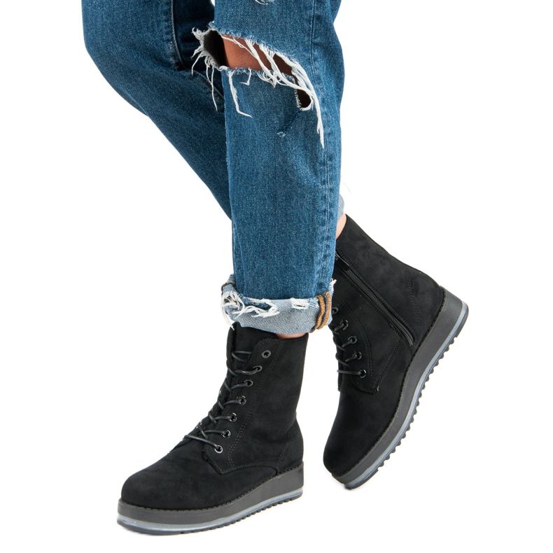 Lämpimät, sidotut saappaat musta 2 Lämpimät, sidotut saappaat musta 2