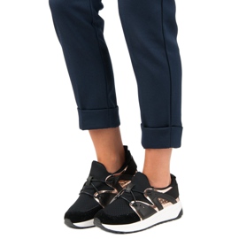 Tyylikkäät urheilukengät musta 1