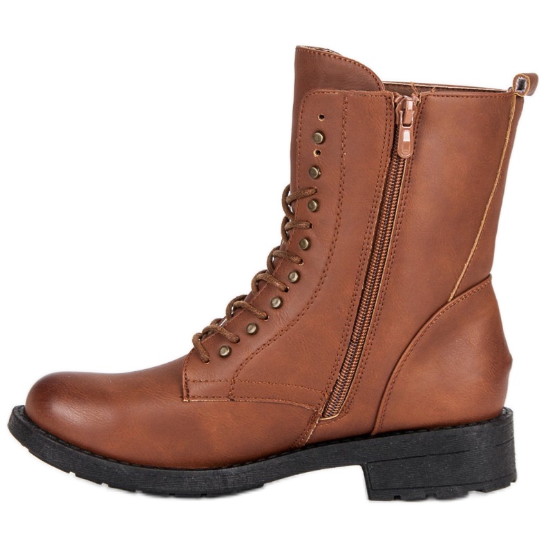 Clowse Ruskeat työntekijät 1