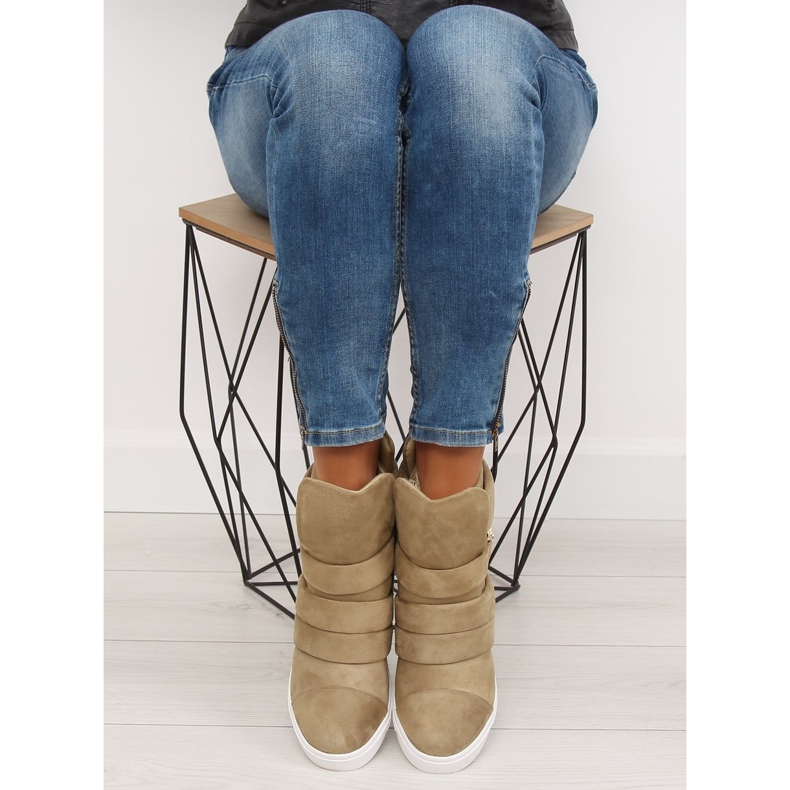 Naisten beige lenkkarit H6507 Camel 2