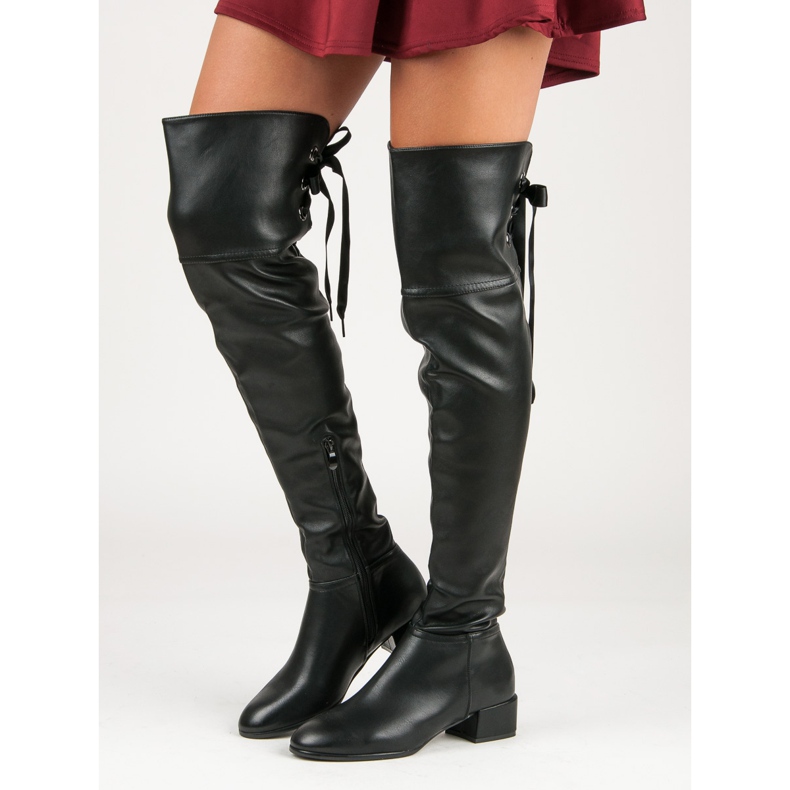 Mustat muskettisoturit 2