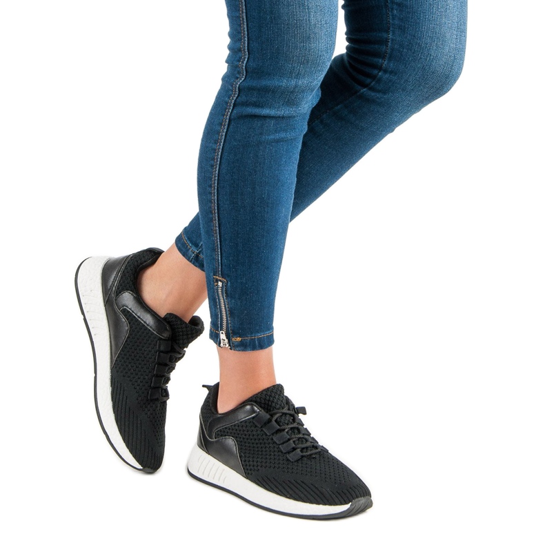 Kevyet urheilukengät musta 1