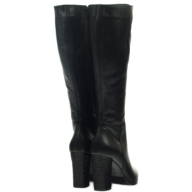 Musta Espinto 185 saappaat postissa 5