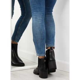 Mustat Chelsea -saappaat, musta 8932 Musta 1