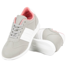 Harmaat urheilukengät 2