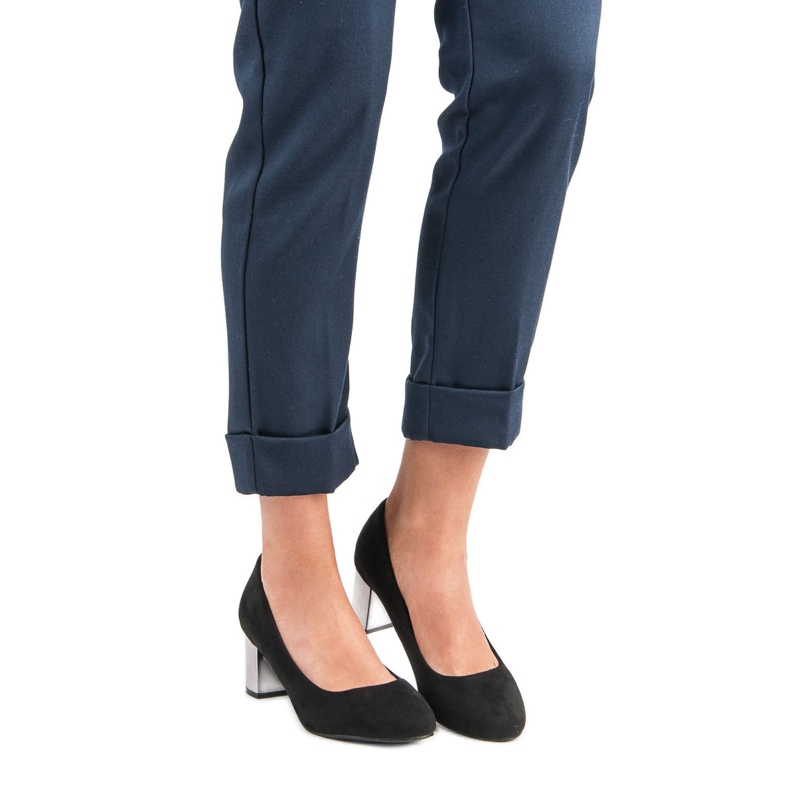 Tyylikkäät pumput musta 1