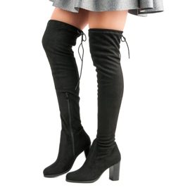 Seastar Mustat saappaat postauksessa 2