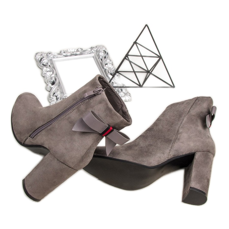 Ideal Shoes Tyylikkäät harmaat saappaat 1