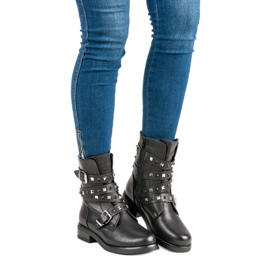 SDS Eristetyt työntekijät musta 2