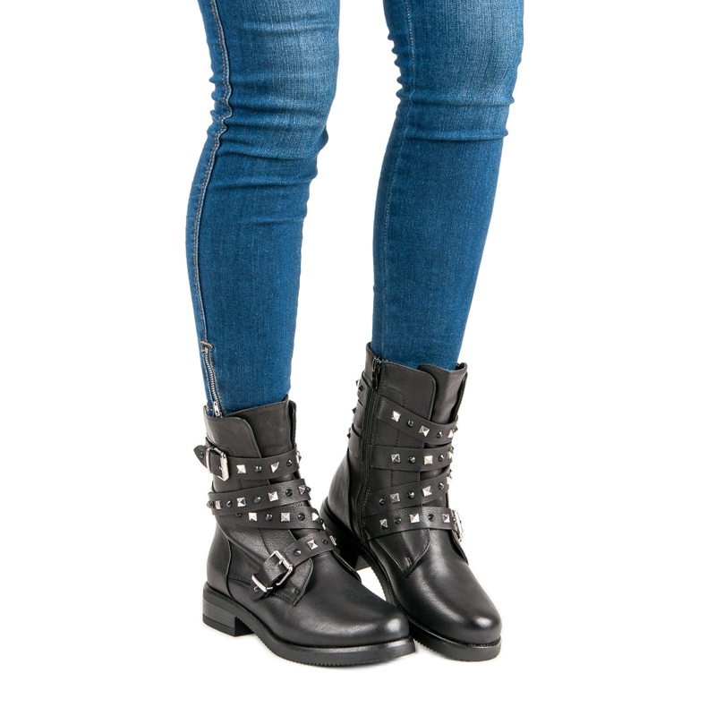 SDS Eristetyt työntekijät musta 2