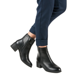 Small Swan Klassiset korkokengät musta 1