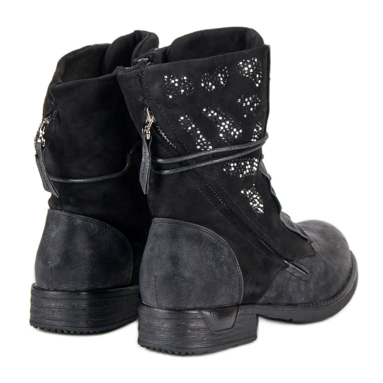 Kayla Muodikkaita työntekijöitä musta 2