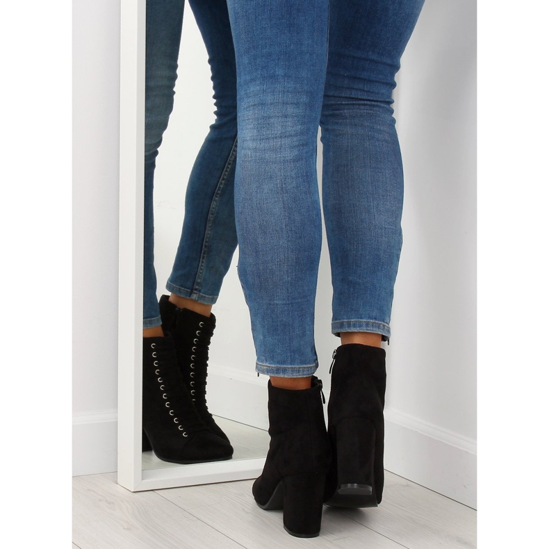 Saappaat vakaalla kantapäällä musta SP03 musta 1