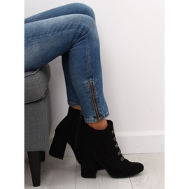 Mustat OM-15 Mustat korkokengät 1