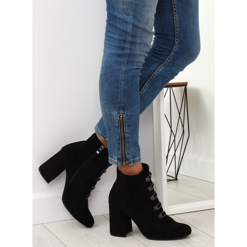 Mustat OM-15 Mustat korkokengät 2