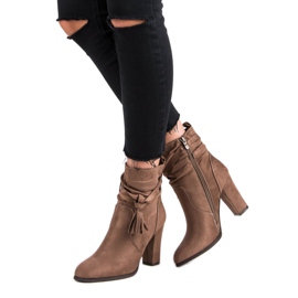 Super Mode Tyylikkäät saappaat postauksessa ruskea 2