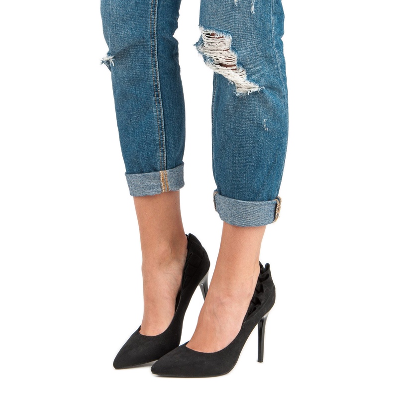 Tyylikkäät mustat korkokengät 1