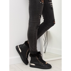 Musta eristetty lenkkarit F506 musta 2