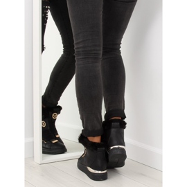 Musta eristetty lenkkarit F506 musta 1