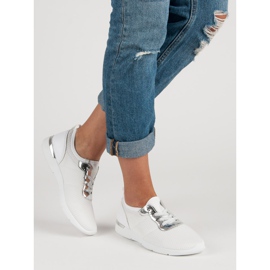 Valkoiset urheilukengät valkoinen 2