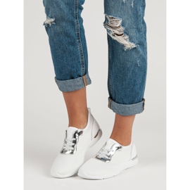 Valkoiset urheilukengät valkoinen 1