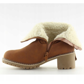 Saappaat eristetty karitsanruskealla NC726 kamelilla 1