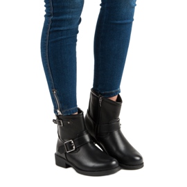 Mustia työntekijöitä musta 1