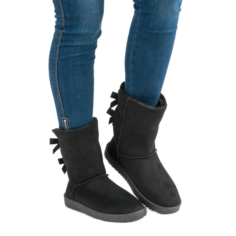 Korkeat liimat musta 2