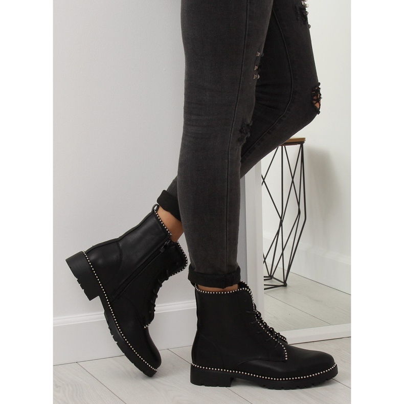 Mustat Workery -saappaat 2577 musta 1