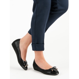 Muodikkaat ballerinat musta 1