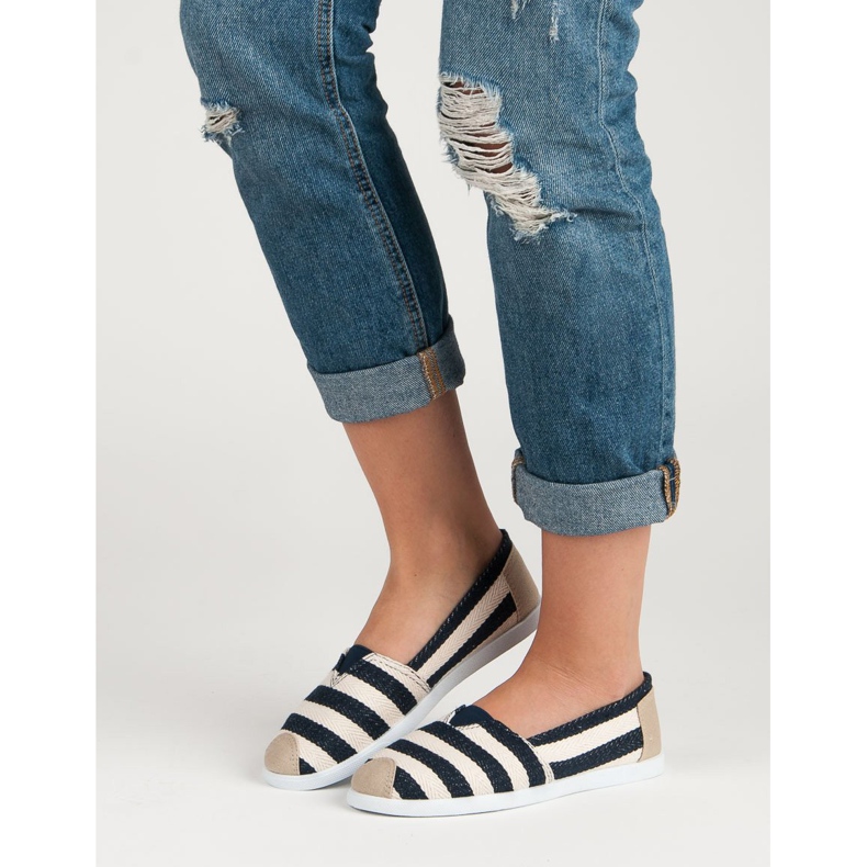 Comer Raidalliset sliponit valkoinen ruskea monivärinen 2