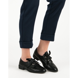 Tina&Co Sidottuja veljeksiä musta 1