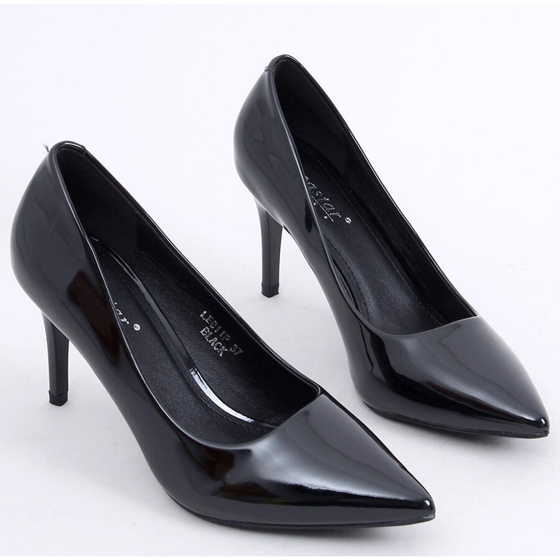 Pumppaa mustaa LE011P-ST-mustaa tappia 1