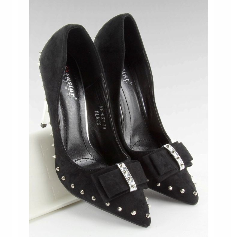 Musta nf-05p Musta nastat nastoilla ja jousella 2