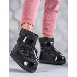 Muodikkaat lumisaappaat musta 1