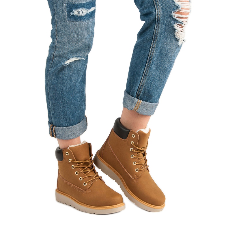 Trappers alustalla ruskea 1