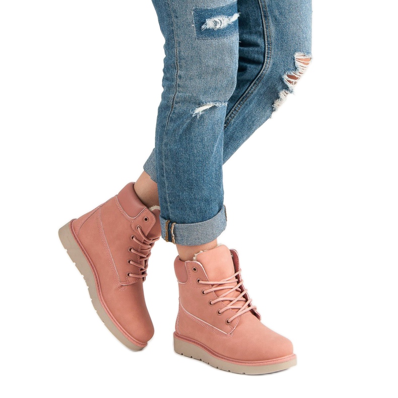 Trappers alustalla vaaleanpunainen 2