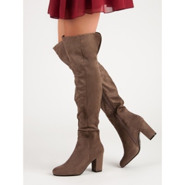 Kayla Beige muskettisoturit 1