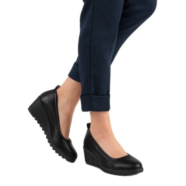 J. Star Mustat kiilapumput 1