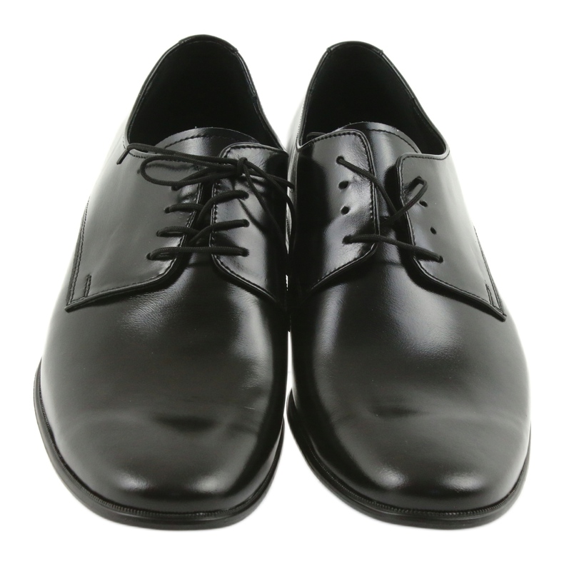 Klassiset mustat nahkakengät TUR 231 4