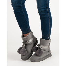 Harmaa Mukluki pomponeilla 2