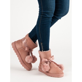 Vaaleanpunainen Mukluki Pompeilla 2