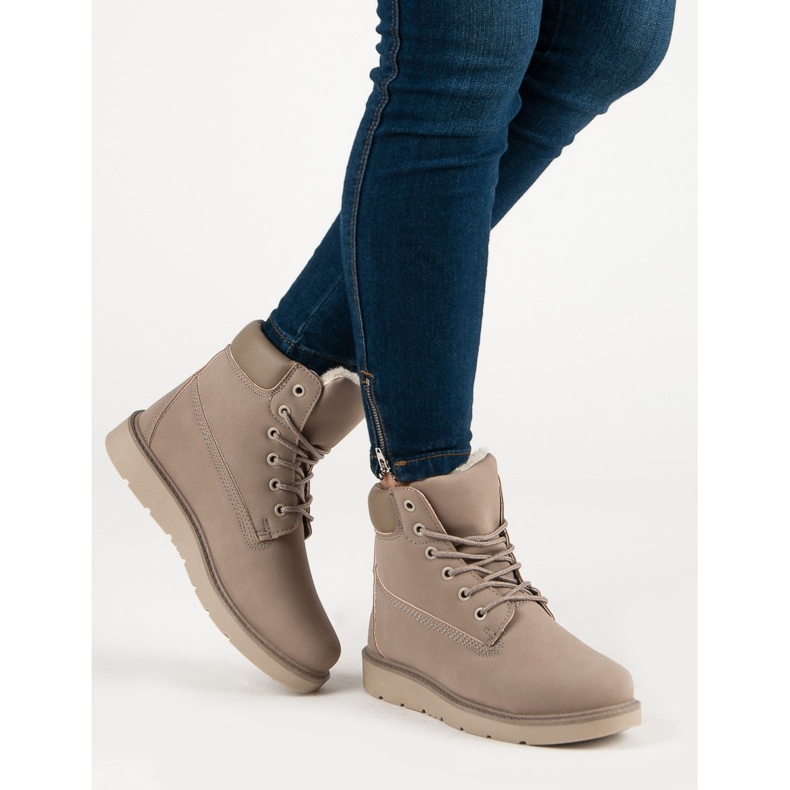 Trappers alustalla ruskea 2